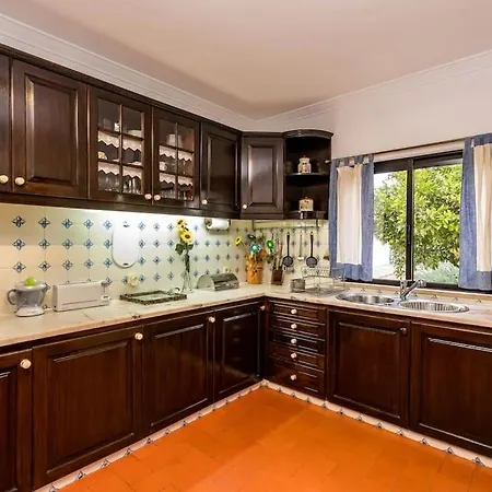 4 Bedroom In Olhao * Quelfes