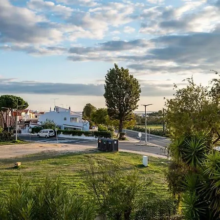 4 Bedroom In Olhao