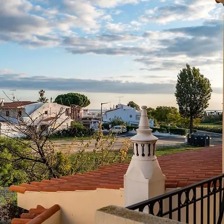 Feriehus 4 Bedroom In Olhao *