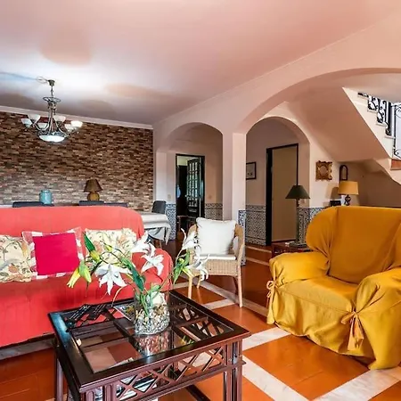 Feriehus 4 Bedroom In Olhao *